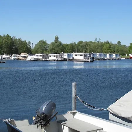 Hausboot Hanna By Fewo-plan Henn100 Botel Hennigsdorf